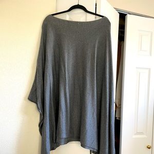 Grey wool cape by 24/7.